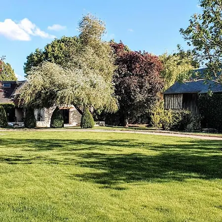 Domaine Des Clos Vallees Bed & Breakfast